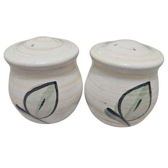 Pfaltzgraff Tango Salt Pepper Shakers 2.5" handpainted pottery vintage botanical - Picture 1 of 7